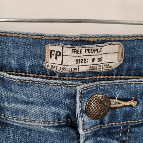 Free People Hi-Rise Medium Wash Stretch Ankle Jeans Size 30 - Picture 3 of 5
